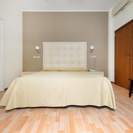 Hotel Belsoggiorno Cattolica Luaran gambar