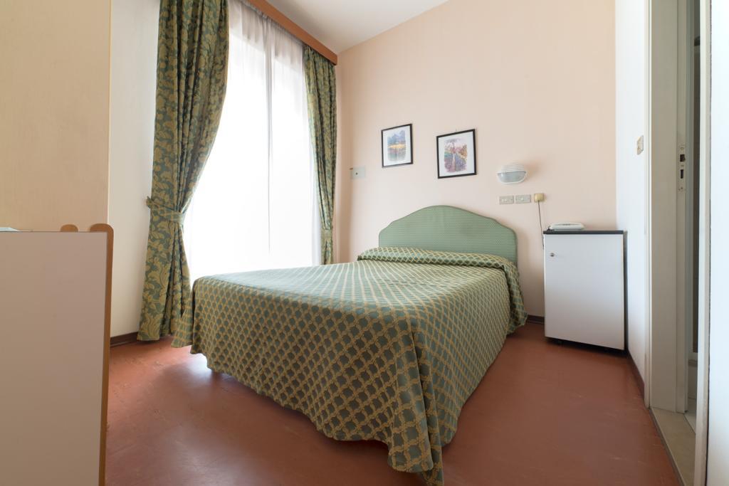 Hotel Belsoggiorno Cattolica Luaran gambar