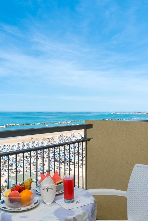 Hotel Belsoggiorno Cattolica Luaran gambar