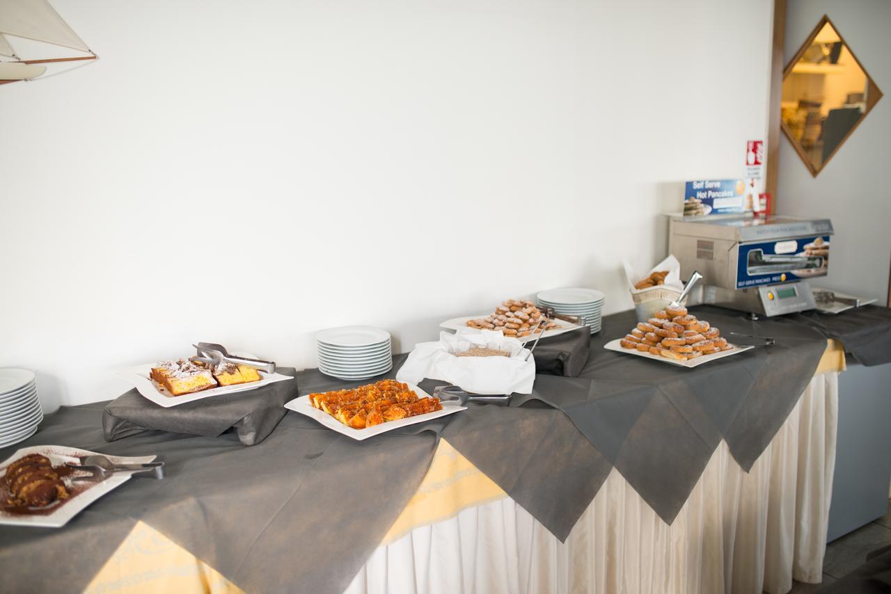 Hotel Belsoggiorno Cattolica Luaran gambar